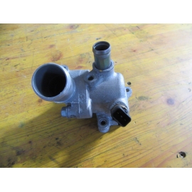 THERMOSTAT TEMPERATUR GEHÄUSE, HYUNDAI i40