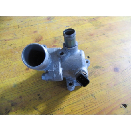 THERMOSTAT TEMPERATUR GEHÄUSE, HYUNDAI i40